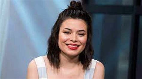 Miranda Cosgrove Biography, Birthday, Career, Age, Height and Net Worth