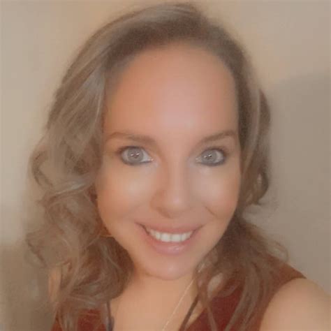 Amazon.in: April Apruzzese: books, biography, latest update