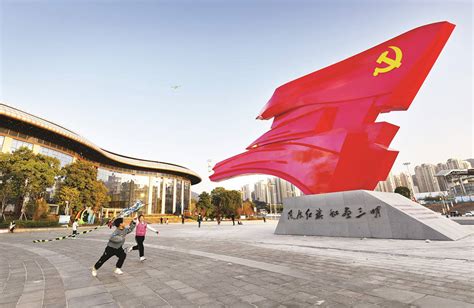 又一城市新地标来了！三明红旗广场雕塑正式落成_三明新闻_福建_新闻中心_台海网
