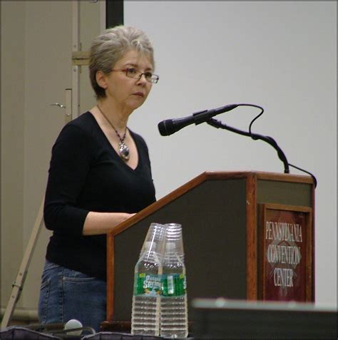 Frases de Mary Doria Russell (9 citas) | Frases de famosos