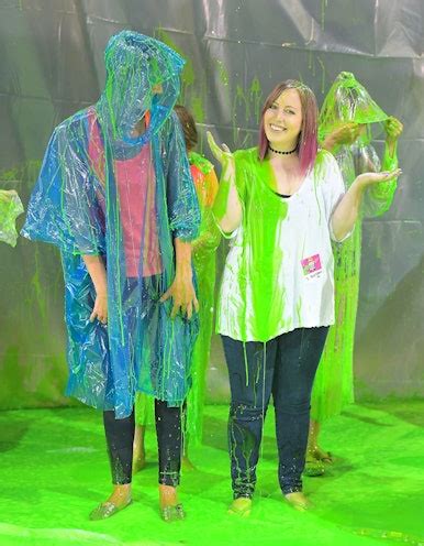Person Getting Slimed 的图像结果