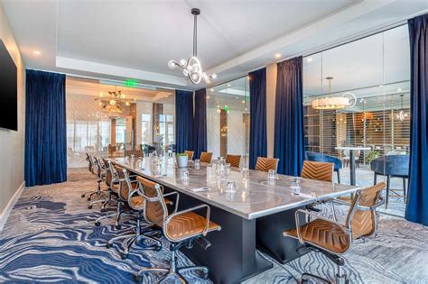 CAMBRIA HOTEL WACO UNIVERSITY RIVERFRONT ::: WACO, TX ::: COMPARE HOTEL ...