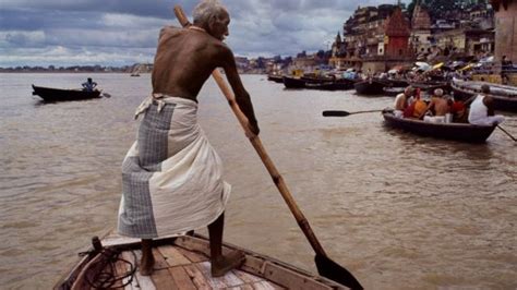 Iconic Photographer Steve McCurry Turns His Lens On India And The ...