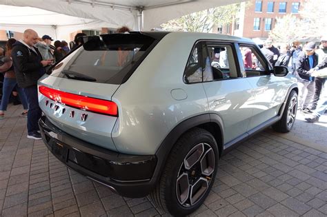 Image result for Alienware R2 vs R3