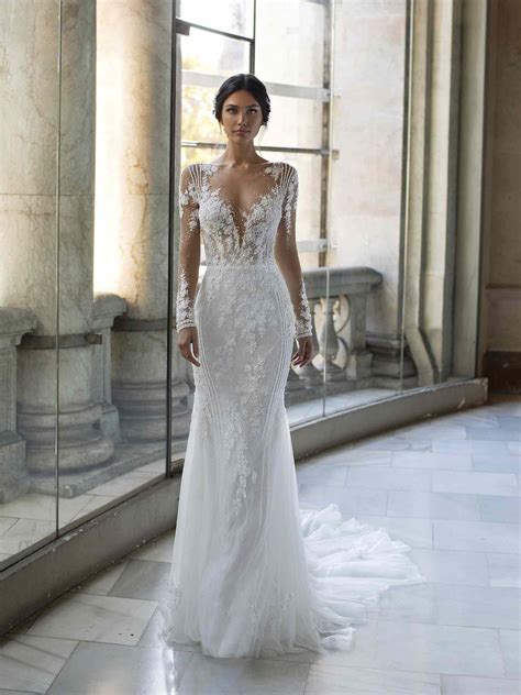 Unique Lace Wedding Dresses