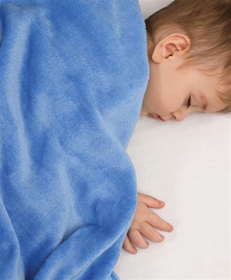 Mi Arcus Ultra Soft Knitted Light Fur Plush Warm Blanket for Baby Boys ...