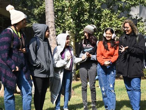 Winds gusting to 6.2 kmph in Anand left people shivering, with ...