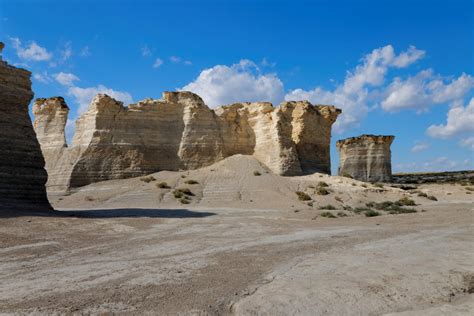 Castle Mountain in Banff National Park [OC][1080x1350] : r/EarthPorn