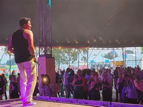 IN BEELD. 40ste Antilliaanse Feesten gestart onder stralende zomerzon ...