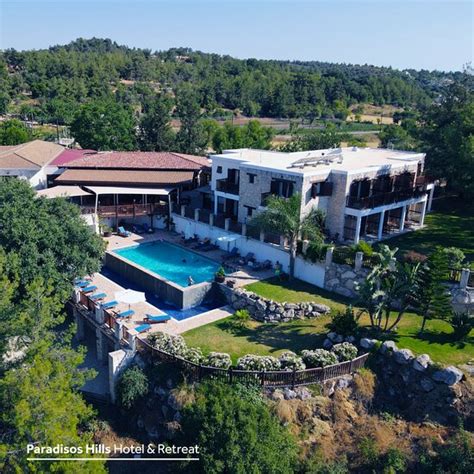 PARADISOS HILLS HOTEL & RETREAT (Lysos) - Hotel Reviews, Photos, Rate ...