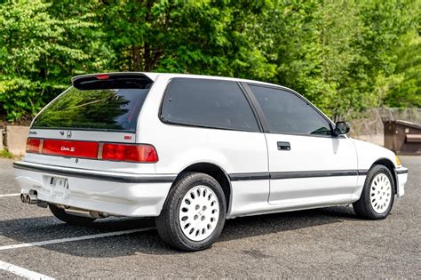 1990 Honda Civic Si Hatchback Is Our Bring a Trailer Auction Pick