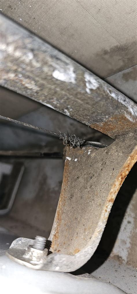 4th Gen 4Runner Tailgate Window Repair 的图像结果