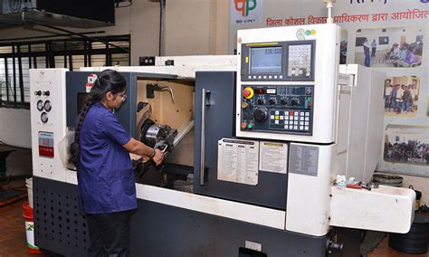 TOOL ROOM | Photo Gallery | CIPET : IPT - Raipur | CIPET : Institute of ...