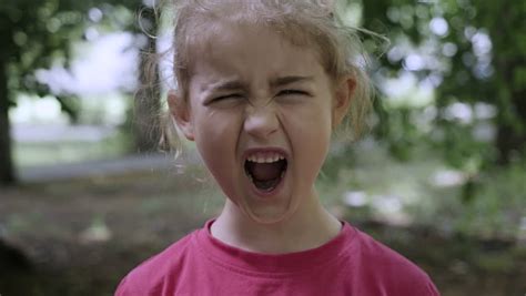 Kid Screaming MP3 Download 的图像结果