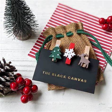 Christmas Wooden Paper Clips - Set of 3 – The Black Canvas