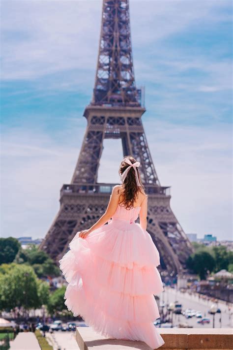 Paris Fashion History Self-Guided Walking Tour | Kenzly