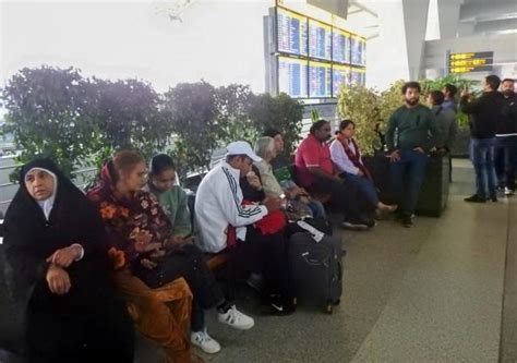 Despite 'War Rooms' Delhi airport chaos continues, over 90 flights ...
