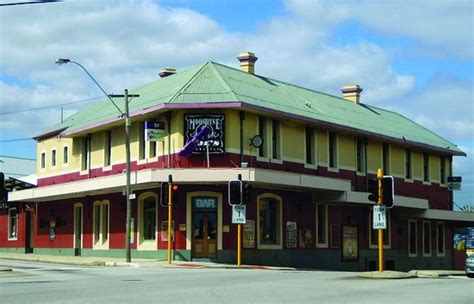 MOONDYNE JOE'S (Fremantle) - Inn Reviews, Photos, Rate Comparison ...