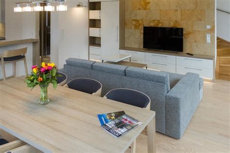 Sandsteinplatten Sandstein Naturstein Fassadenplaten Fensterbanke in ...