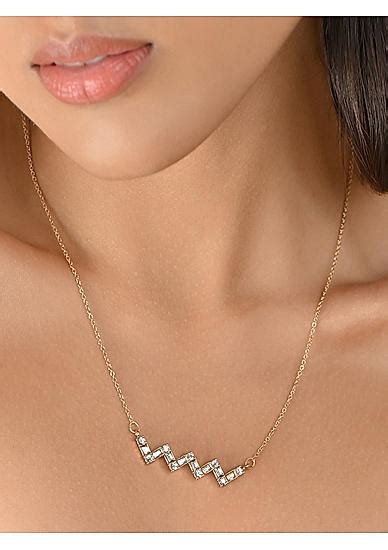 Shop Now: Toniq's Elegant Charm Neckalce Await!