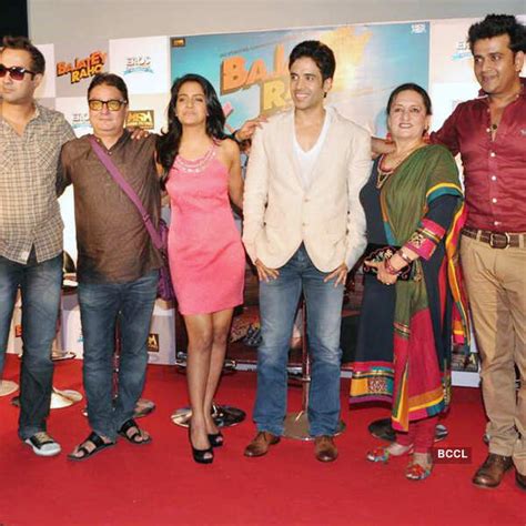 Cast of the movie Bajatey Raho, Ranvir Shorey, Vinay Pathak, Vishakha ...