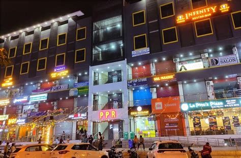 जालंधर की मशहूर PPR Market में पुलिस की Raid, मचा बवाल - police raid in ...