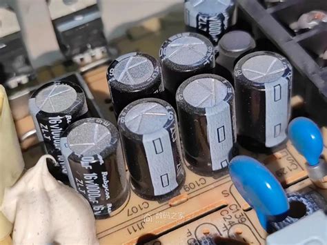 拆解一个明纬12v12.5A开关电源LRS-150-12 - 拆机乐园 数码之家