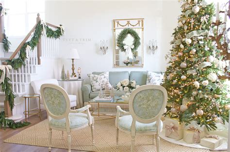 Elegant Christmas Homes at Laura Livingstone-learmonth blog