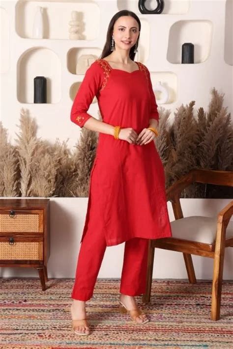 Urmul Soof Embroidery RANGU Red Kurta - Pant Set – Okhaistore