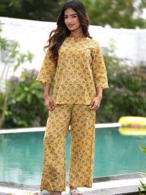 Buy Sooti Syahi Paheli Dhoop Block Printed Cotton Top and Pant (Set of ...