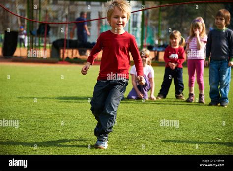 Children's Sports 、 的图像结果