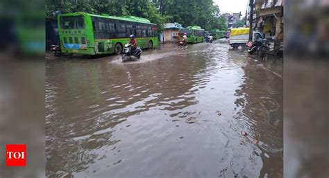 Rains continue to lash Delhi-NCR; air quality improves | Noida News ...