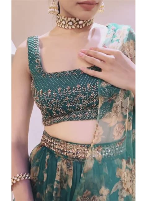 Designer Floral Printed Wedding Organza Lehenga Choli – tapee.in