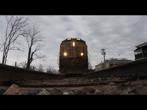 Train Runs Over Camera Fast CSX 的图像结果