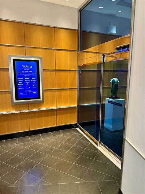 ATL's Delta Sky Club (Concourse T) in Concourse T (Domestic Terminal ...