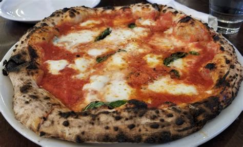 The best pizza in Sarasota and Bradenton is at these restaurants