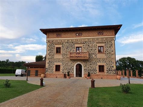LA TENUTA DI TRIMALCIONE (Pofi) - Hotel Reviews, Photos, Rate ...