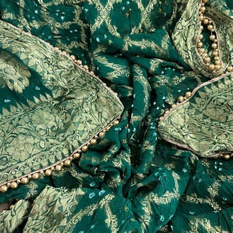 Emerald Green Bandhej Georgette Banarsi Dupatta – anokherang