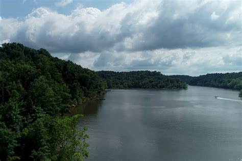 11 Best Fishing Lakes in Kentucky - Lake Access