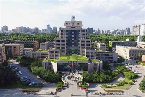 图1，是西安交通大学新主楼|主楼|西安交通大学|哈尔滨工业大学_新浪新闻