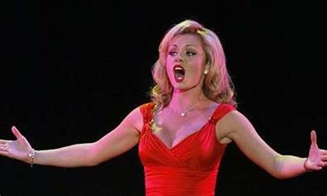 Most Famous Opera Singer 的图像结果