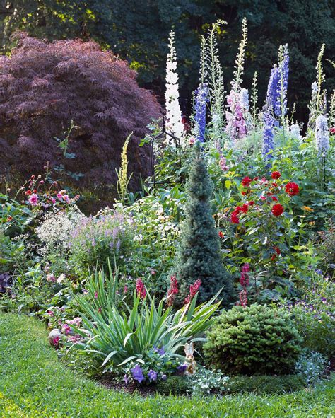 Beautiful Cottage Flower Garden