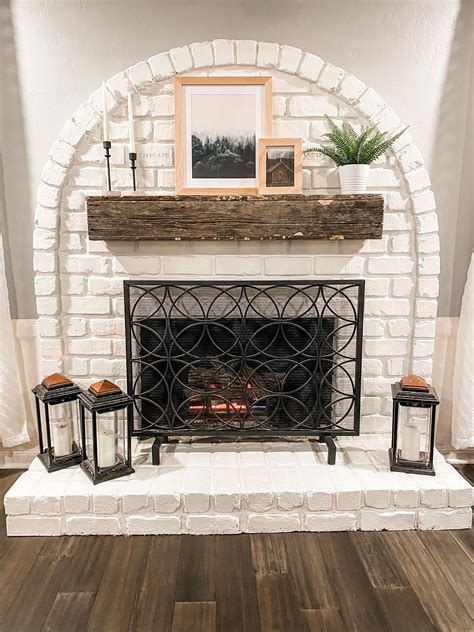 Elegance Decorate A Fireplace Mantel