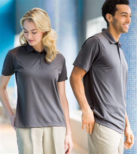 Store Work Uniform Colorful Shopkeeper 的图像结果