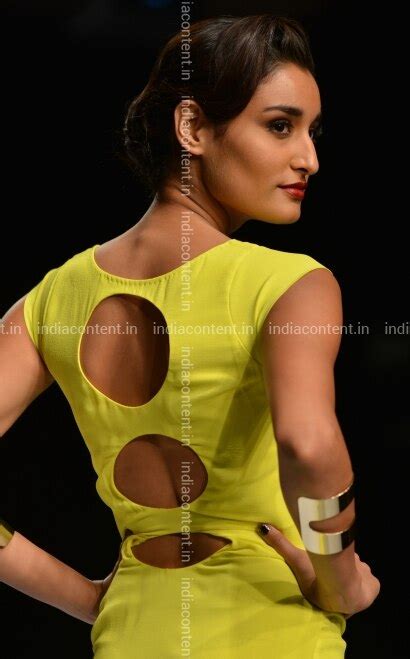 Buy Arpan Vohra LFW Pictures, Images, Photos By Bhaskar Paul - News ...