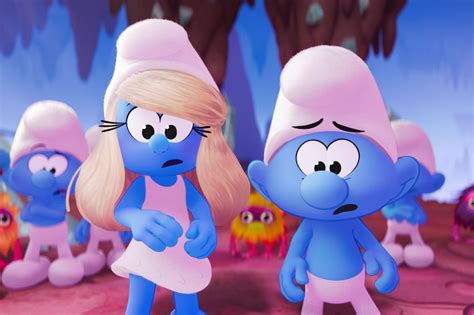 'Smurfs' review: Our reviewer wanted to like it, but it totally blue ...