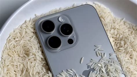 Apple warns against using rice for wet iPhones: know what to do instead