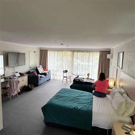 FAIRWAY MOTOR INN MERIMBULA - Motel Reviews, Photos, Rate Comparison ...