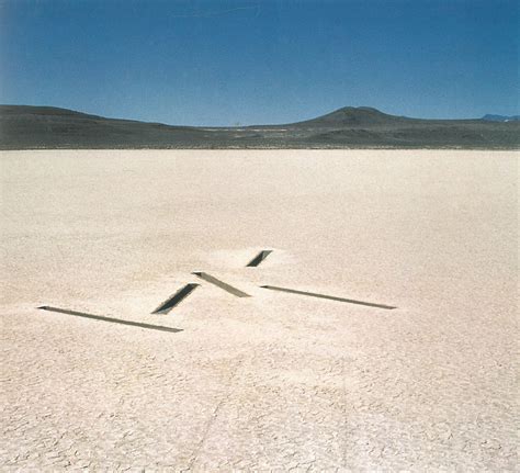 Michael Heizer Land Art