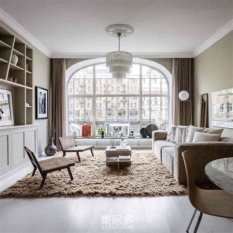 拥有超大拱形窗户、优雅现代与柔美配色完美结合的斯堪的纳维亚公寓（65平方）_住宅_设计_建筑